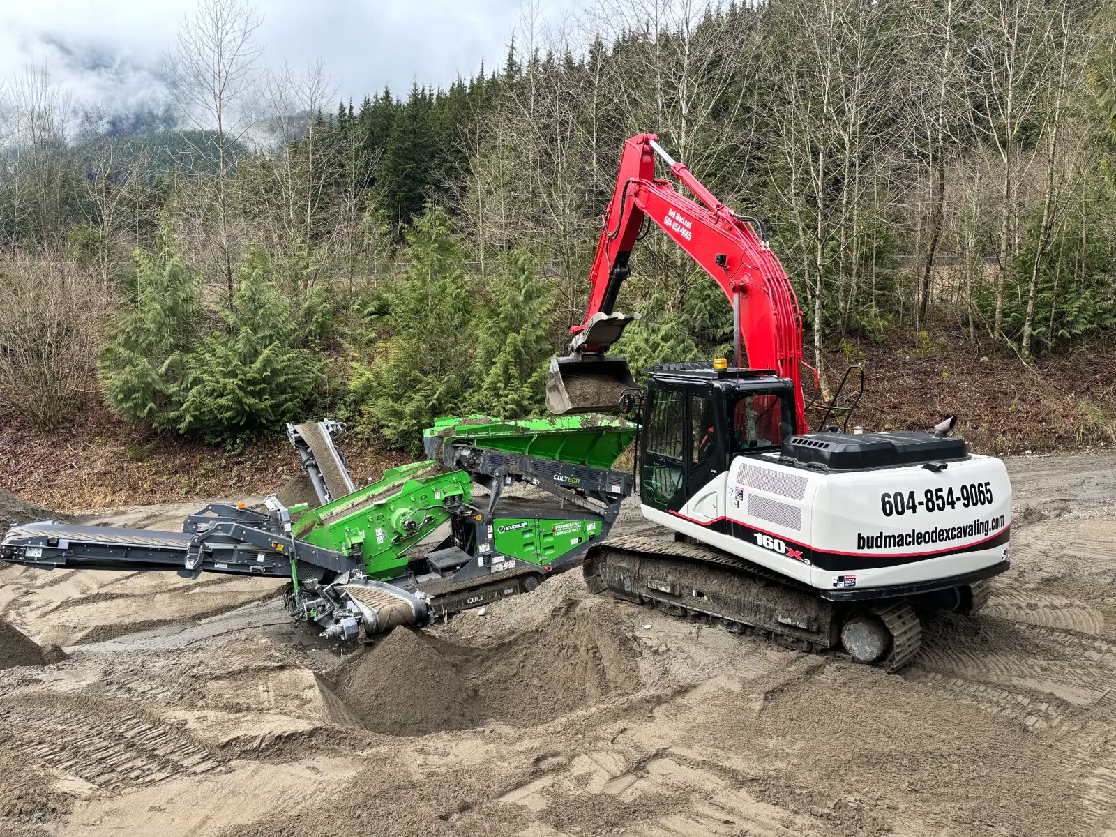 Screening Plant — Bud Macleod Contracting equipment